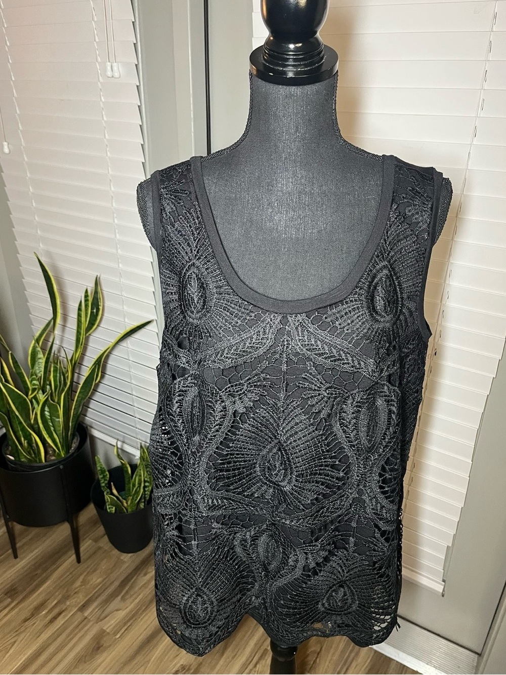 Lane Bryant Black Crochet Lace Overlay Tunic Tank Boho Chic Plus size Top